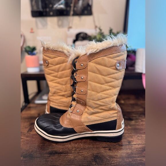 Sorel Torfino Tan lace up boots size 6 - Picture 5 of 10